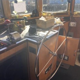 Tug Boat: Steering System Replacement